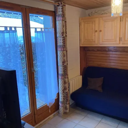 2 Pieces Pieds Des Pistes Terrasse Face A La Montagne
